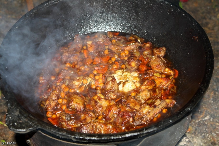 мясо в казане